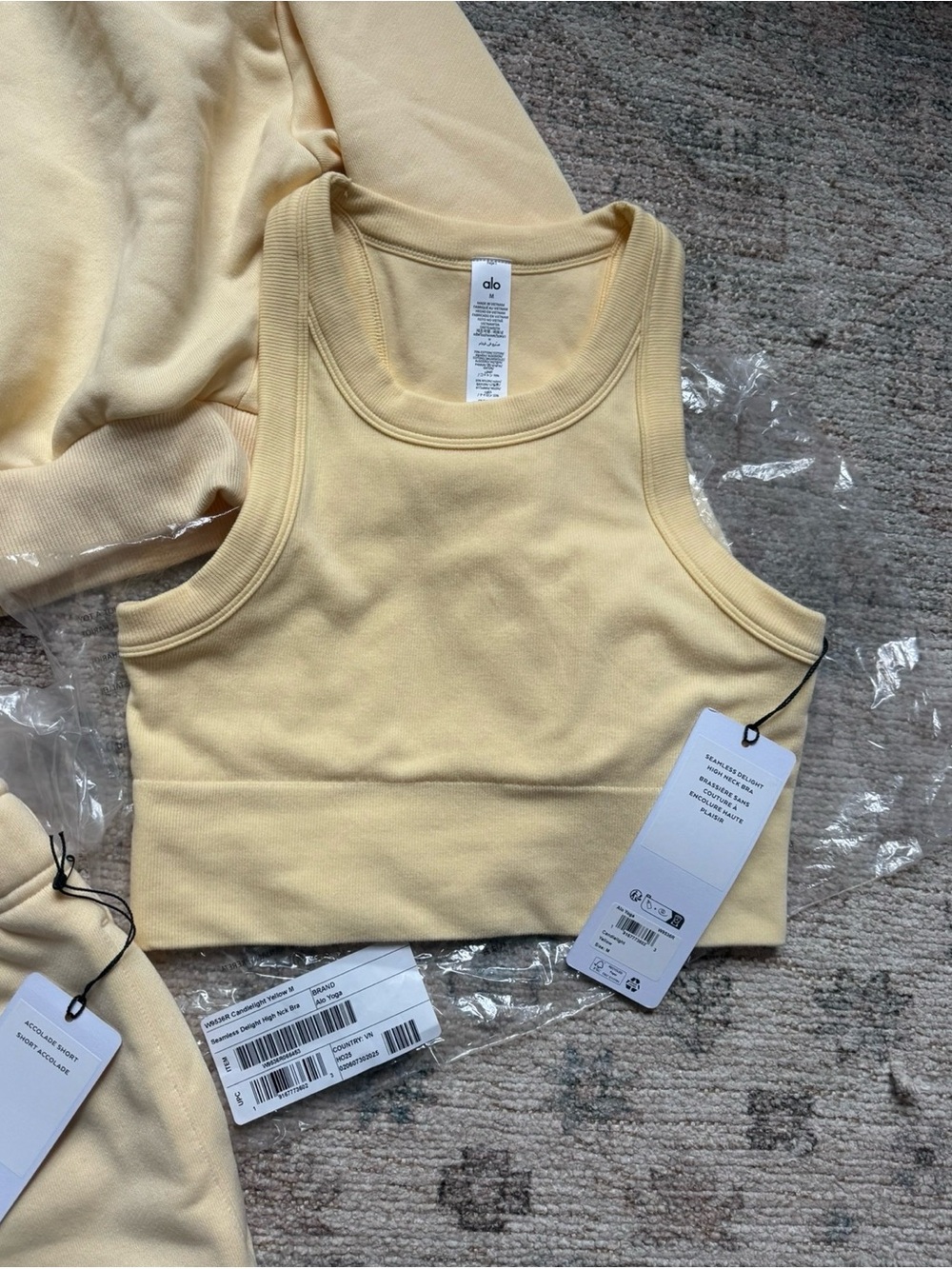 ALO YOGA NWT CANDLELIGHT YELLOW cropped sweatshirt (M) shorts (S) tank (M) - Picture 2 of 11
